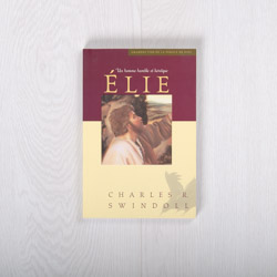 Elie: Un homme humble et héroïque, un livre broché par Charles R. Swindoll